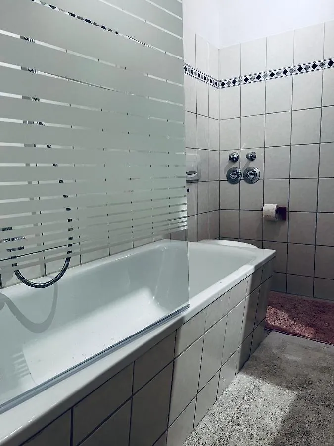 Charmante Ferienwohnung In Dresden Striesen - Frau Pie Appartement Germany